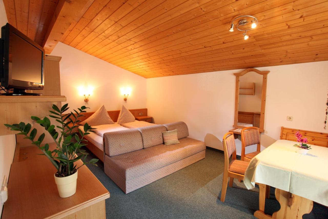 Gaestehaus Roland Kirchberg in Tirol Buitenkant foto