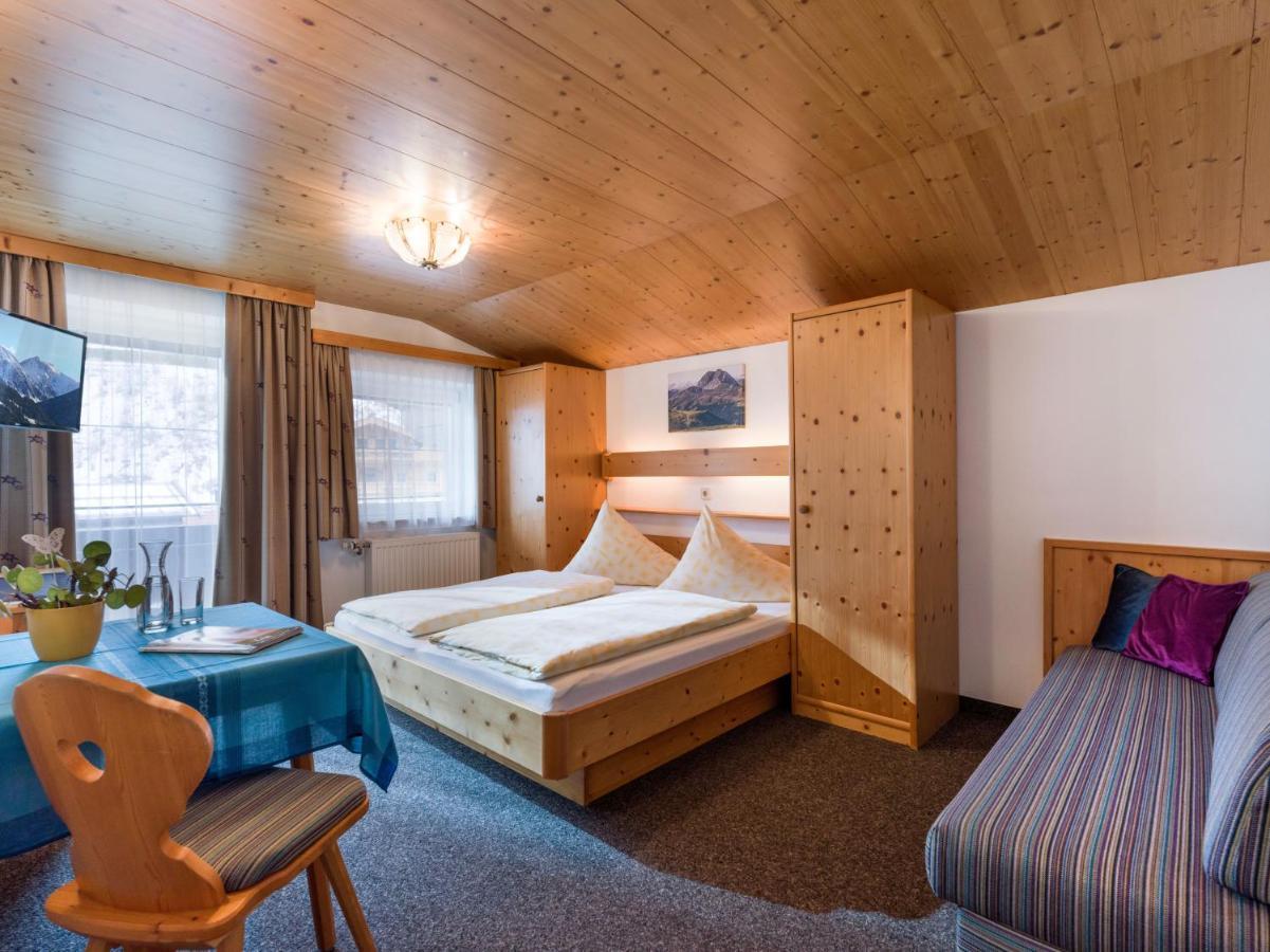 Gaestehaus Roland Kirchberg in Tirol Buitenkant foto